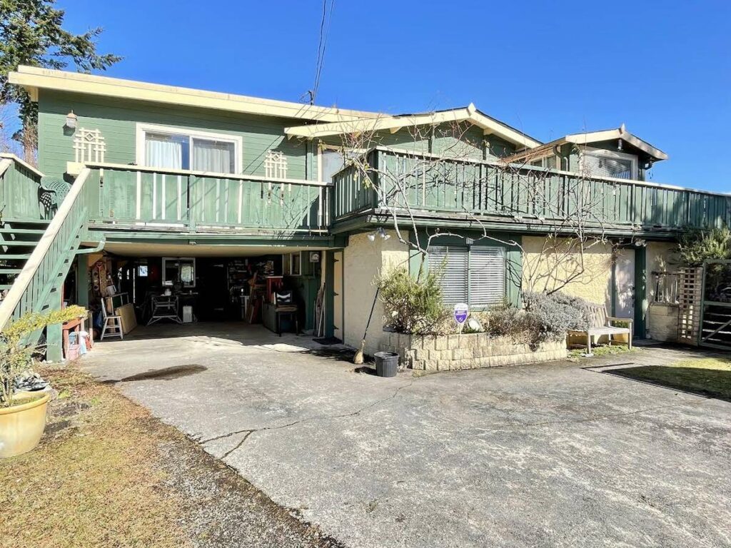 Properties for rent, Sunshine Coast, Gibsons, Sechelt, Roberts Creek